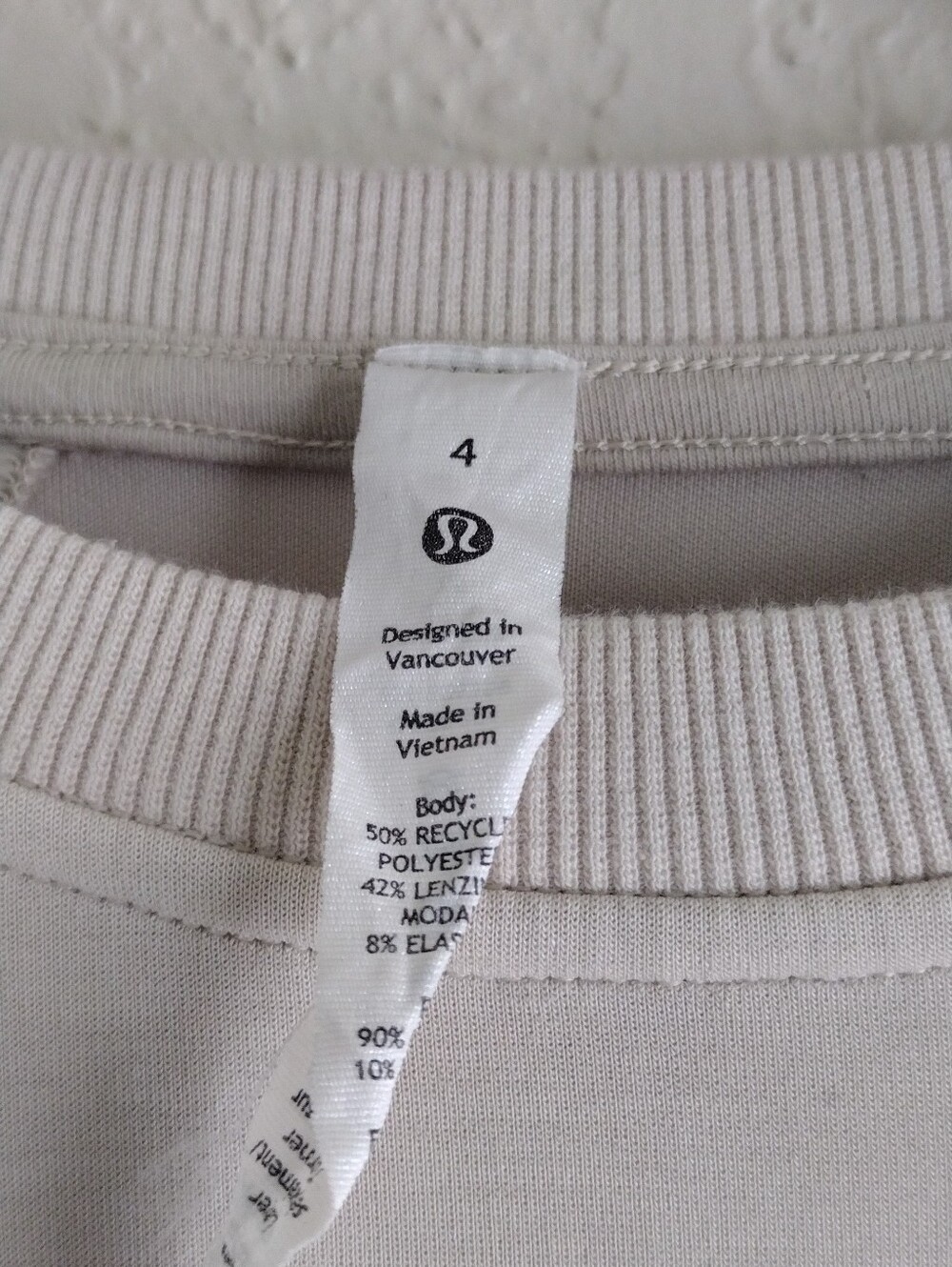 Lululemon Cream Cropped Pullover Sweatshirt Size 4 - Picture 5 of 7